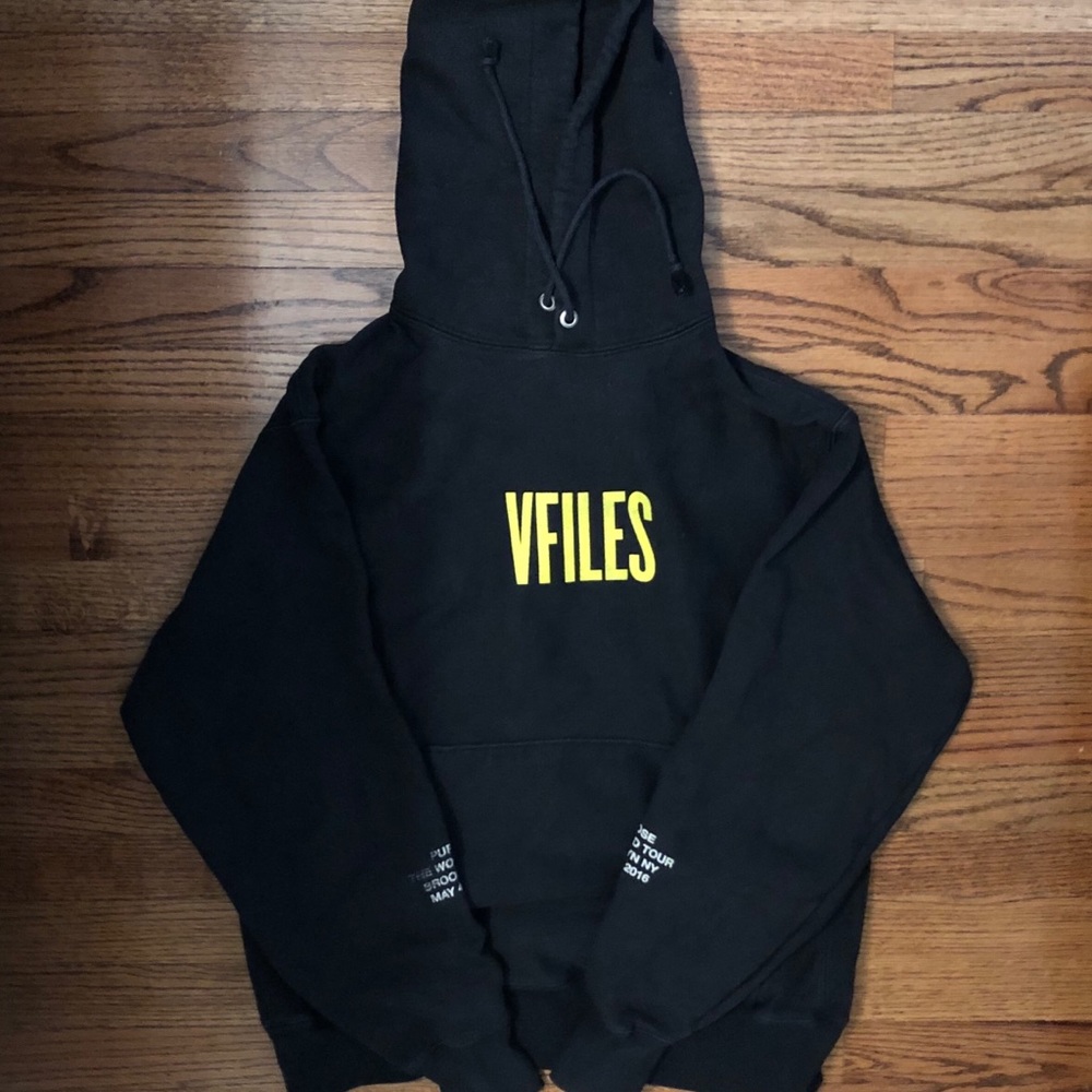 VFILES Purpose Tour sweatshirt size medium